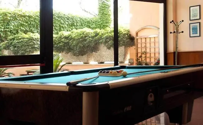 Hotel Anna مالتشيزينيه