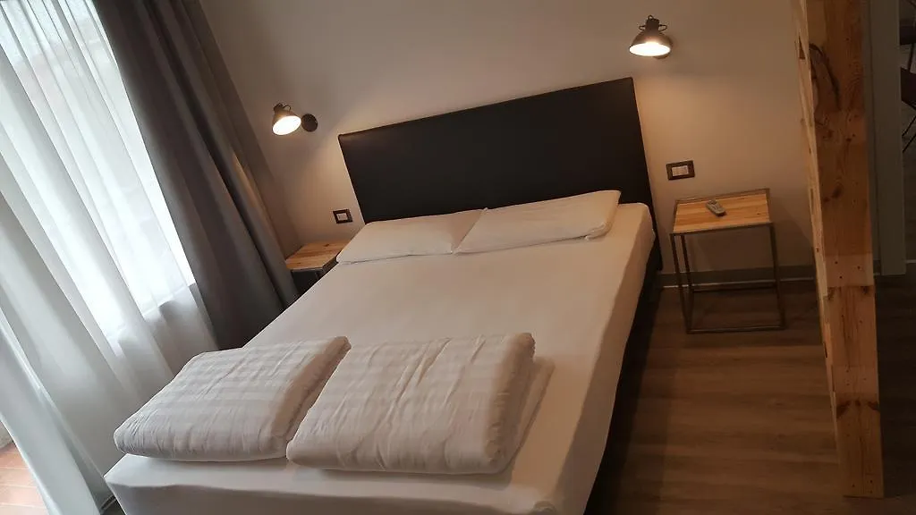 Hotel Anna مالتشيزينيه
