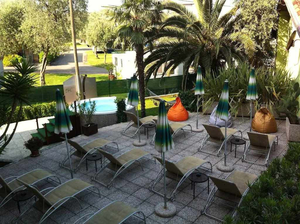 Hotel Anna مالتشيزينيه
