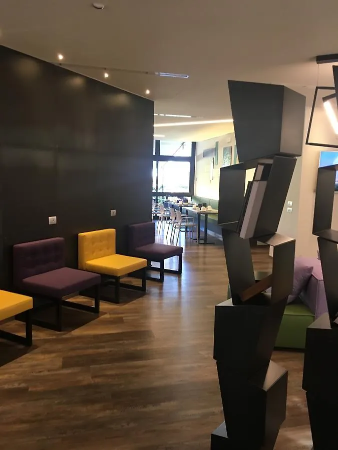 Hotel Anna مالتشيزينيه